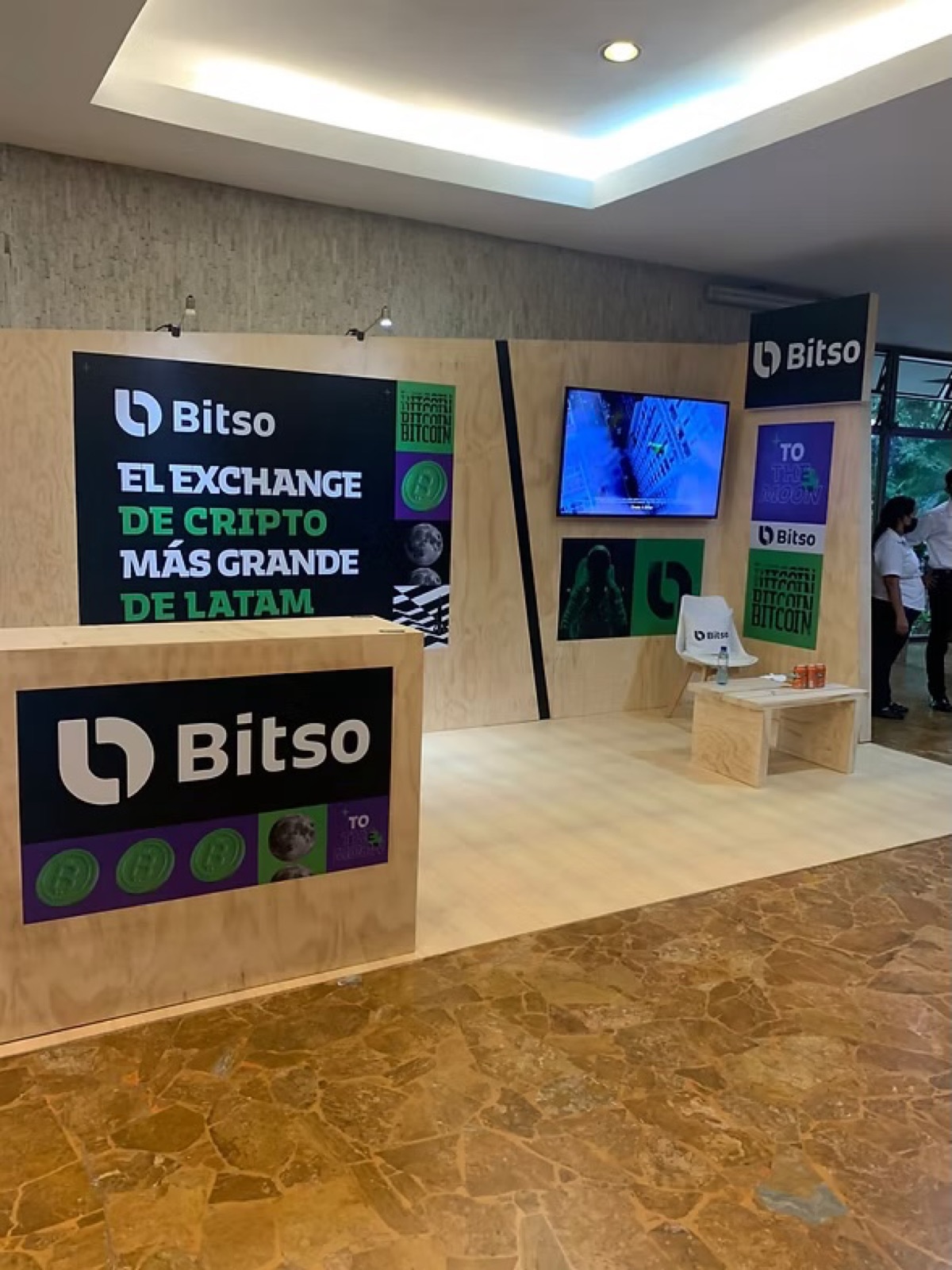 Labitconf, Bitso booth, El Salvador 2021